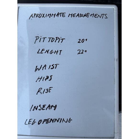 Chaser Women's Tank Top Muscle Tee Painted Lips Size M New With Tags - Picture 7 of 8